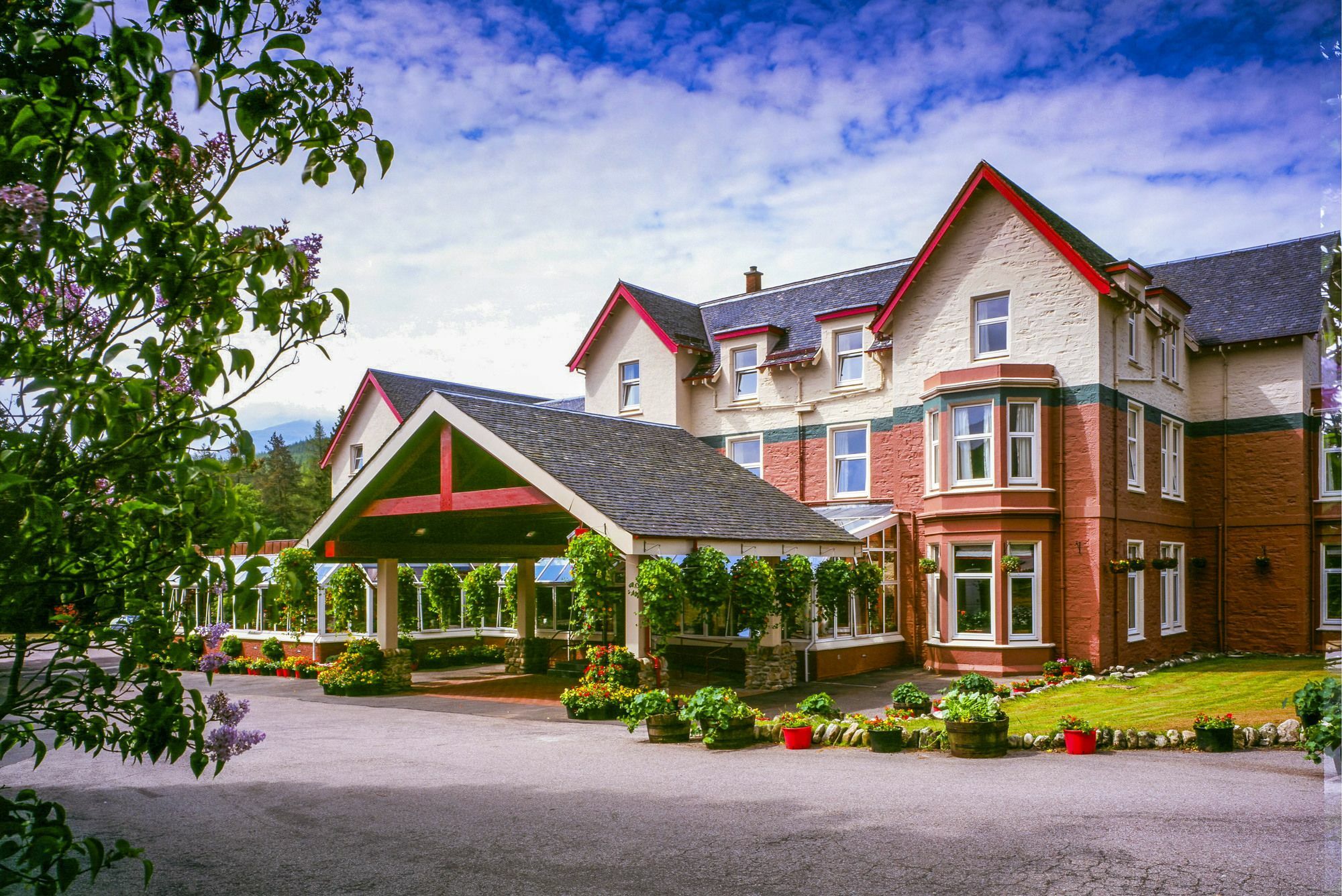 Muthu Royal Hotel Tyndrum Exterior photo